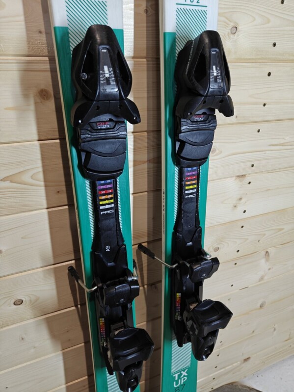 LYŽE KASTLE TX 87 UP 182CM